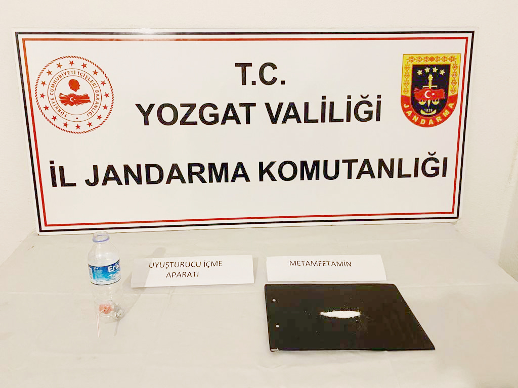 Yozgat İl Jandarma Komutanlığı ekipleri, uyuşturucu madde satışı ve kullanımı