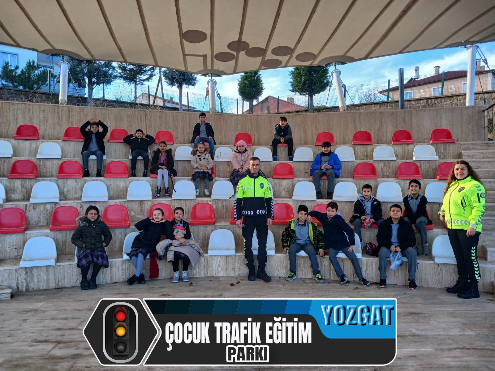 Saraykentli öğrencilere “Yozgat Çocuk Trafik Eğitim Parkı”nda uygulamalı eğitim verildi.