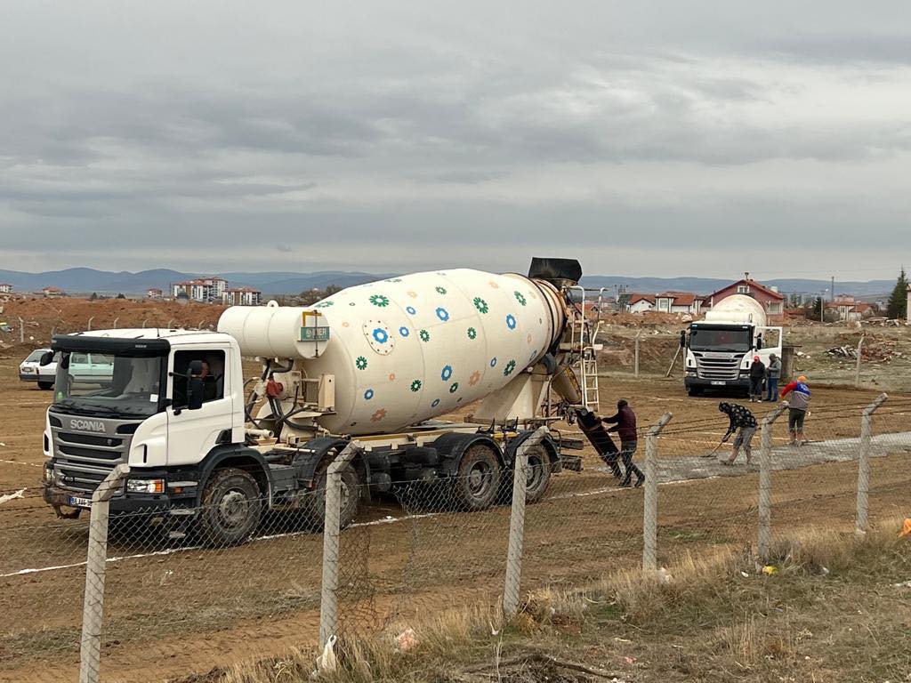 Sarıkaya Belediyesi, ilçeye modern bir spor kompleksi kazandırma hedefi doğrultusunda