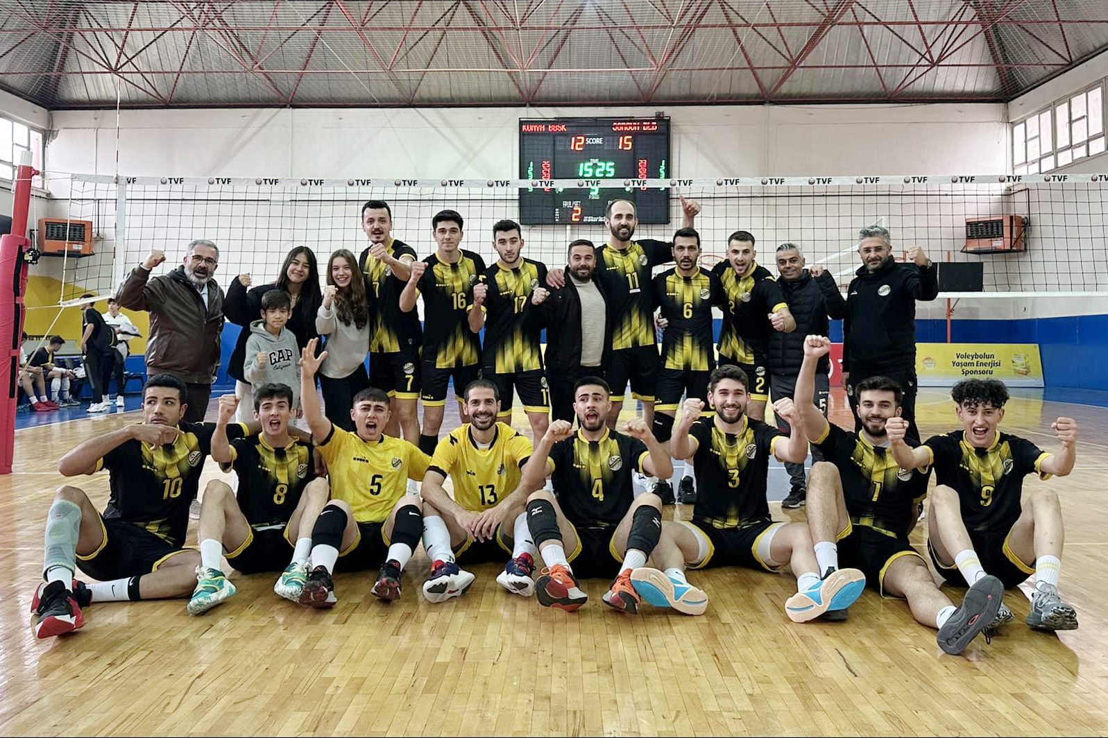 Erkekler Voleybol İkinci Ligi 4. Grup'ta mücadele eden Sorgun Belediyespor,