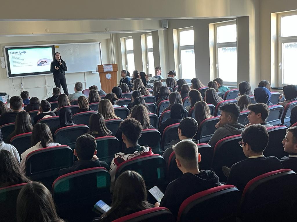 Yerköy İlçe Sağlık Müdürlüğü, teknoloji bağımlılığına karşı bilinçlendirme amacıyla İbn-i