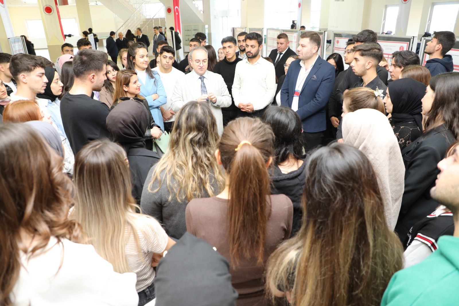 Sağlık Bilimleri Fakültesi  Hemşirelik 3. Sınıf öğrencileri tarafından “Engelleri