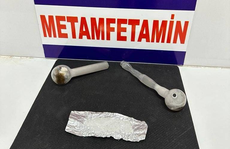 Yozgat İl Jandarma Komutanlığı görevlilerince uyuşturucu madde kullanan ve satan