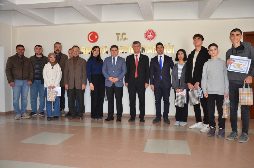 Sarıkaya Kaymakamı Ahmet Nuri Demir, ilçe genelinde Liselere Geçiş Sınavı