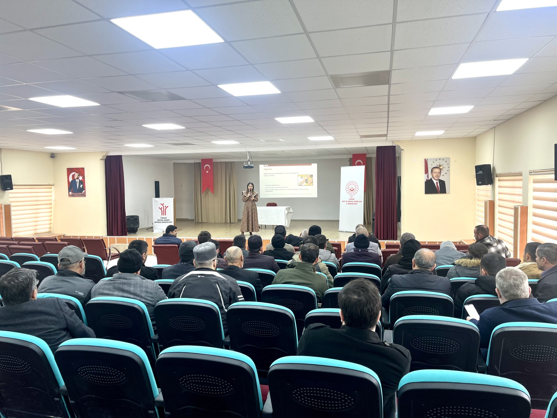 Yozgat Sosyal Hizmet Merkezi Müdürlüğü personeli Aile Eğitim Programı formatörü