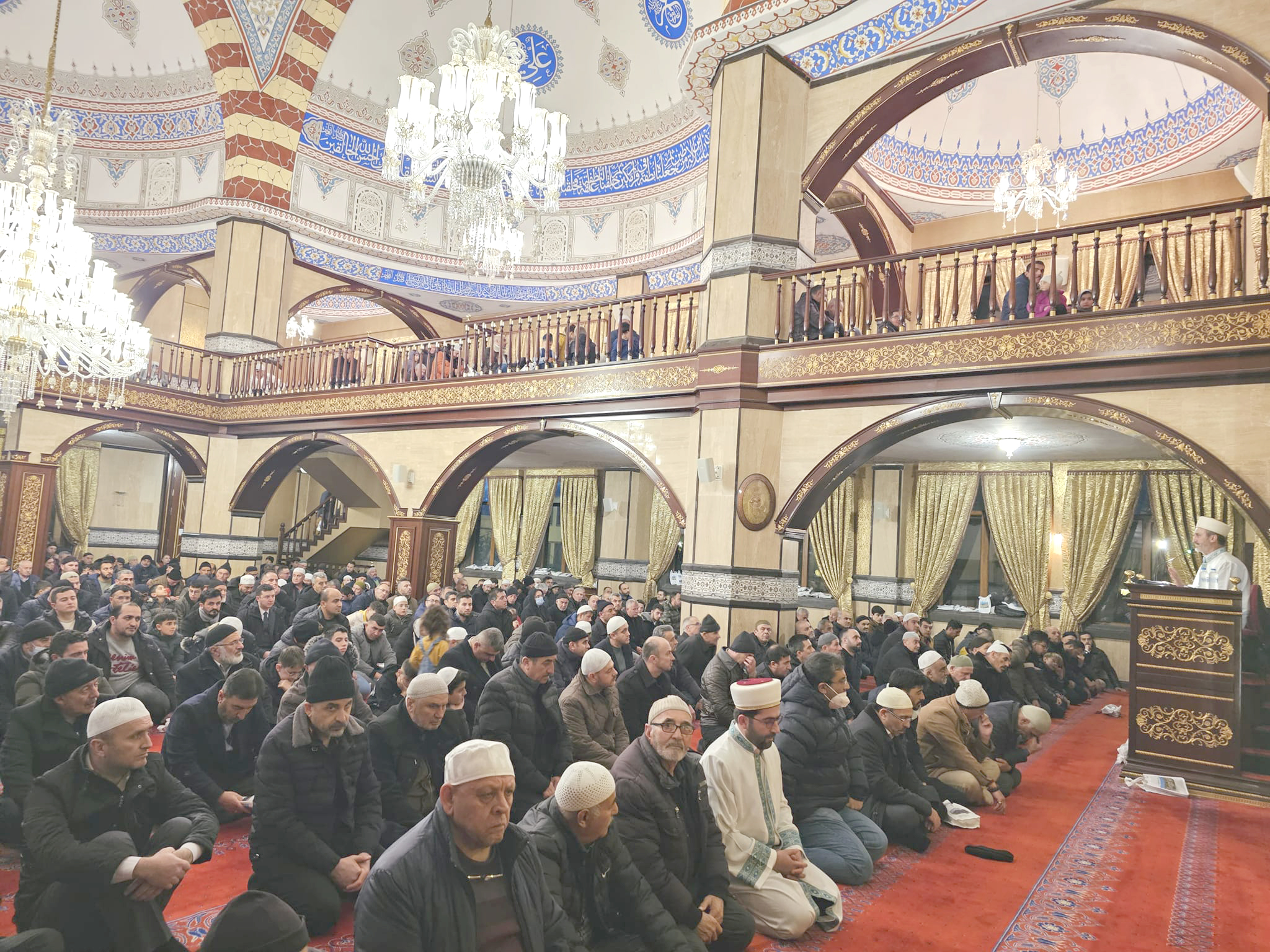 Yozgat’ta Miraç Kandili dolayısıyla başta Çapanoğlu Büyük Cami olmak üzere