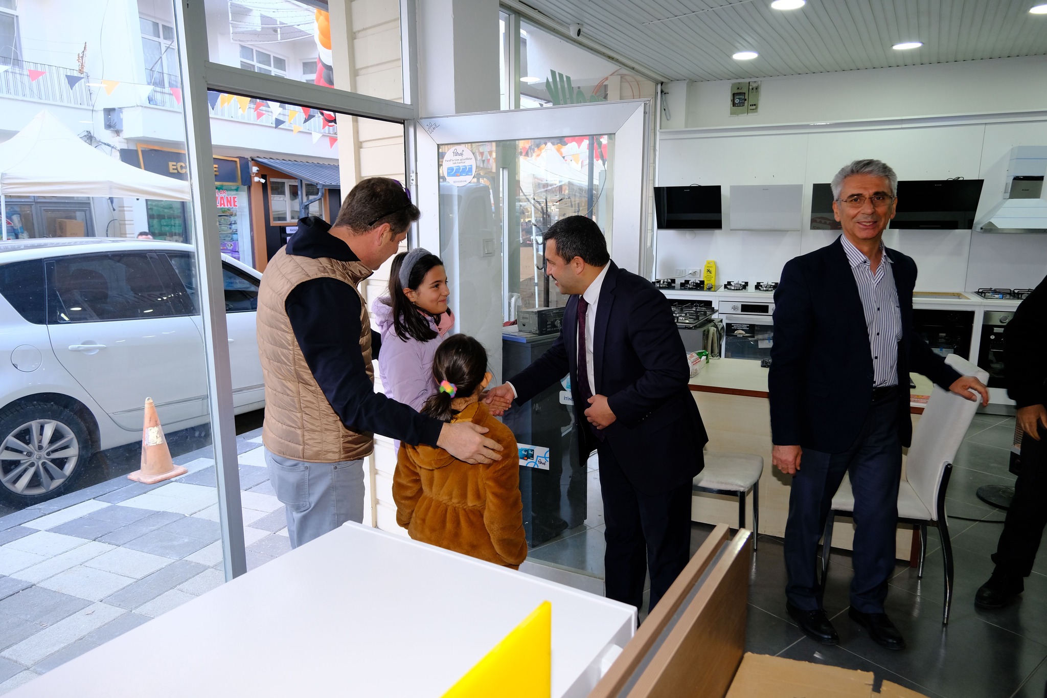 Akdağmadeni Belediye Başkanı ve MHP Belediye Başkan Adayı Uz Dr