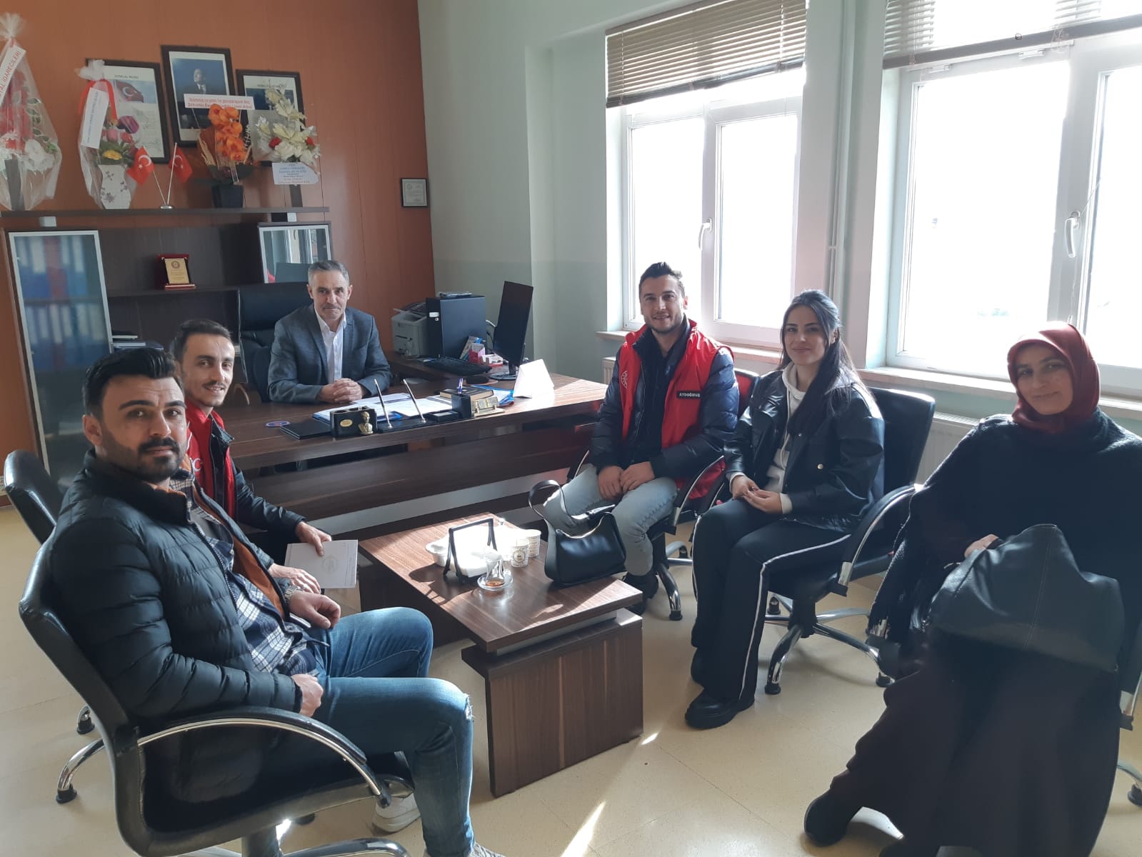 Akdağmadeni Gençlik Merkezi, gençlerin yeteneklerini keşfetmelerine ve teknolojiye olan ilgilerini