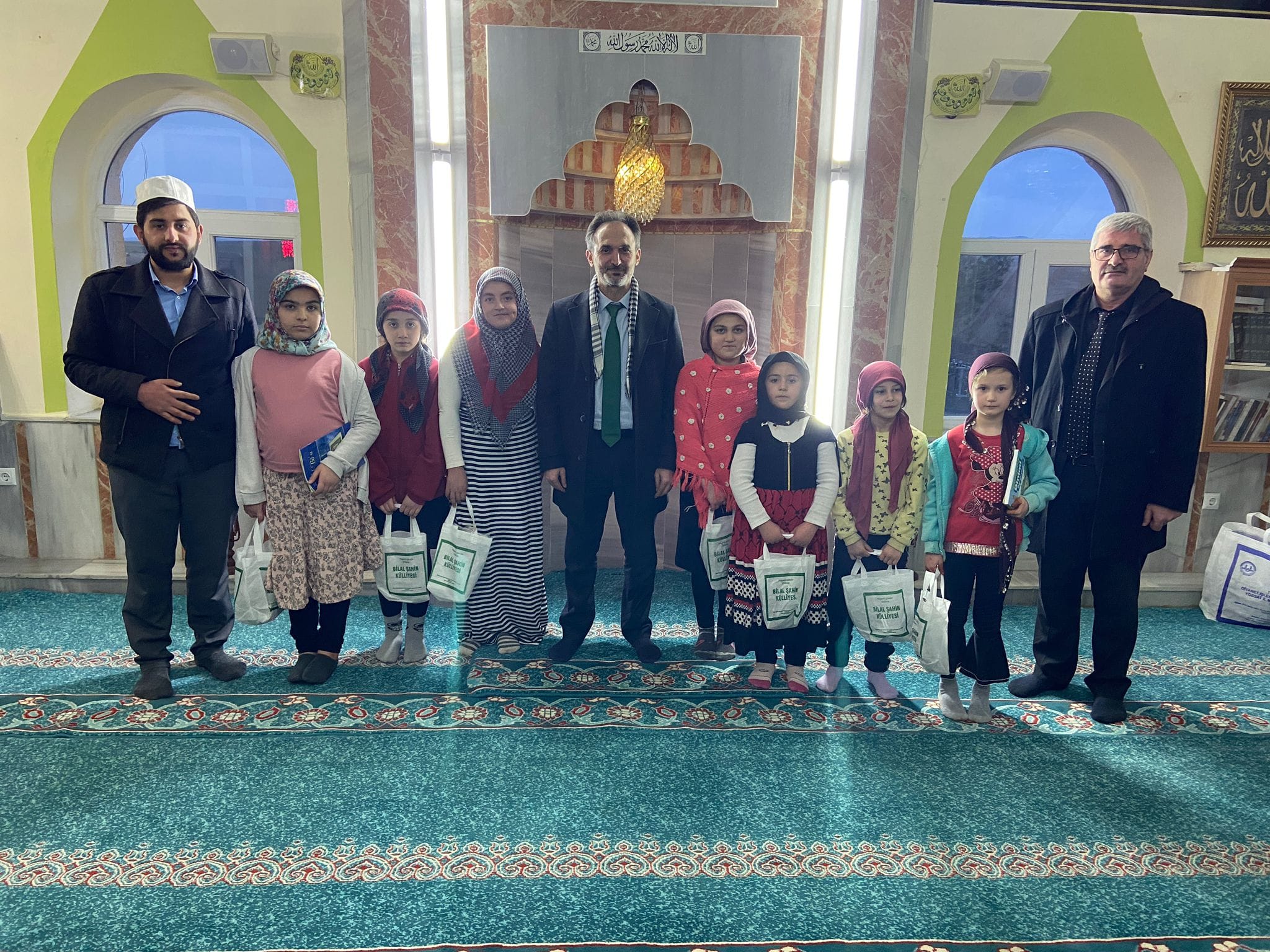 Diyanet İşleri Başkanlığının geleceğimizin teminatı olan gençlerimizin milli ve manevi