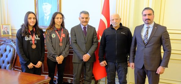 Antalya’da düzenlenen Kick Boks