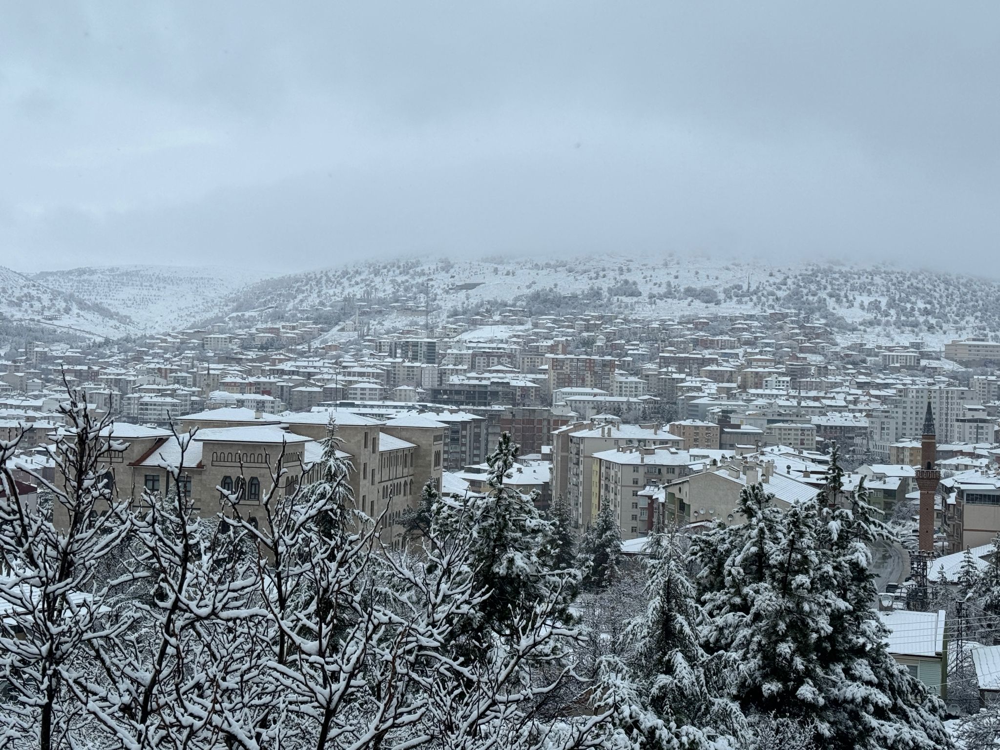 Meteoroloji Genel Müdürlüğü'nün uyarısının ardından beklenen kar yağışı, Yozgat’ı da