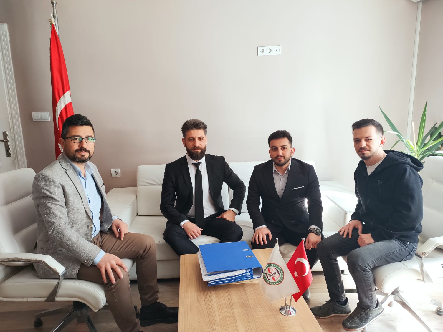 Türk Hukuk Enstitüsü’nün Yozgat Şube Başkanlığı, son günlerde sosyal medya