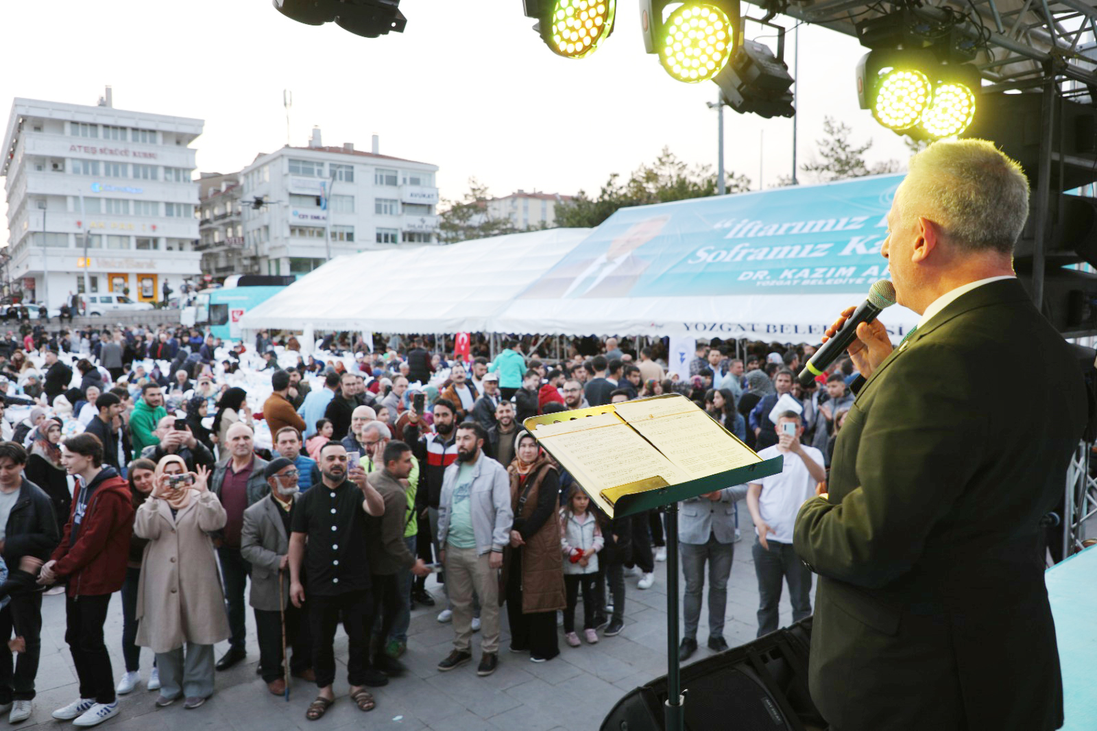 Yozgat Belediyesi tarafından düzenlenen Ramazan Programı vatandaşlar tarafından büyük ilgi