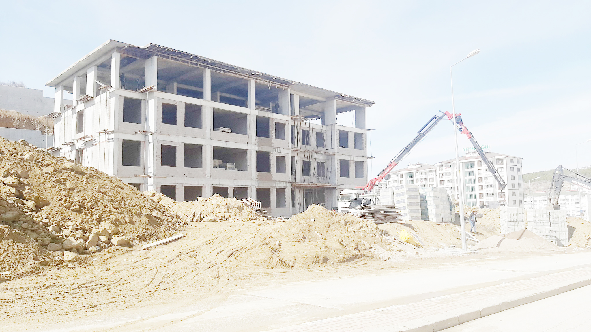 Fatma Temel Turhan Ortaokulu ek binası hızla yükseliyor