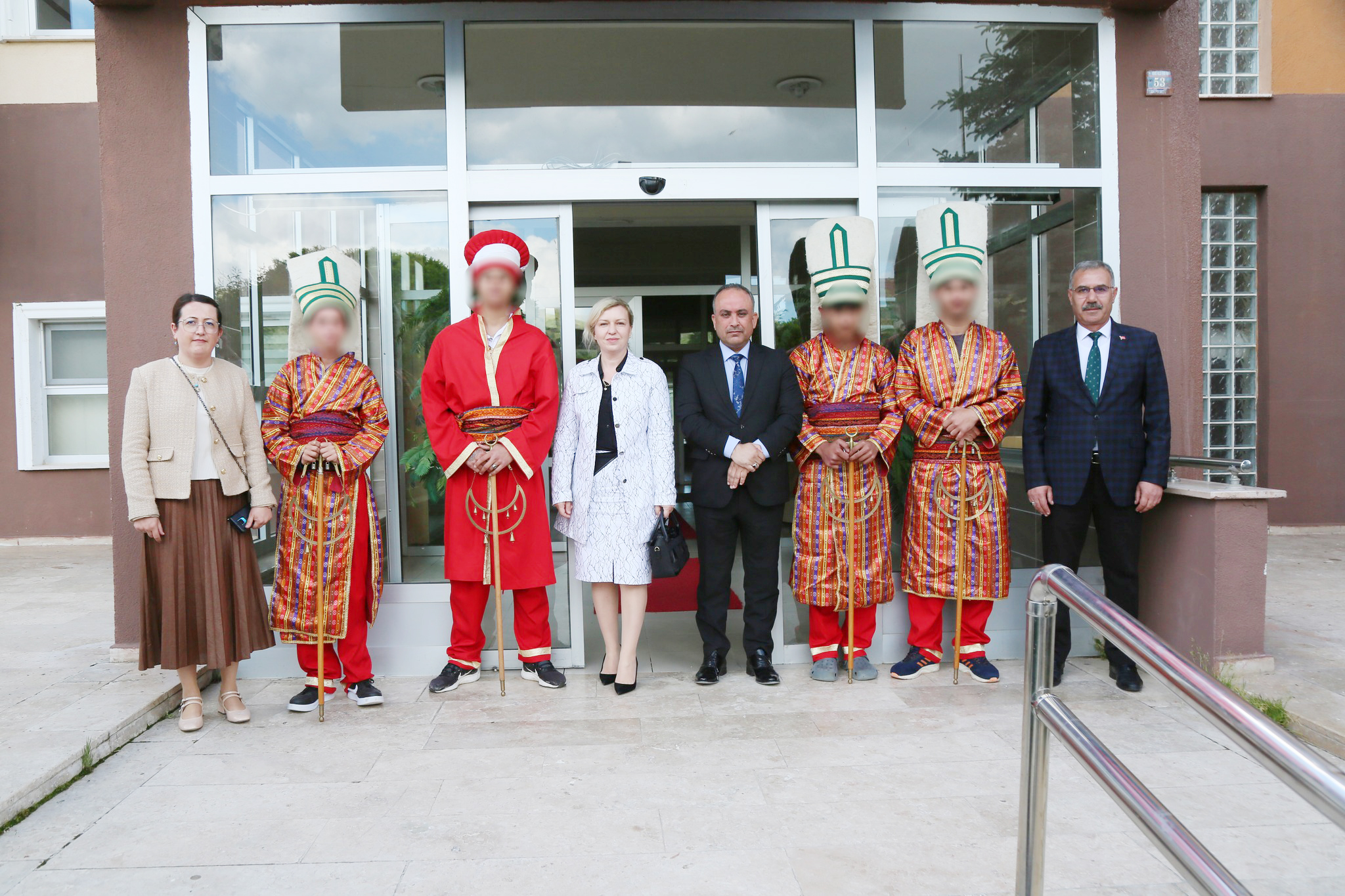 Yozgat Valisi Mehmet Ali Özkan'ın eşi Arzu Özkan, İstanbul'un fethinin