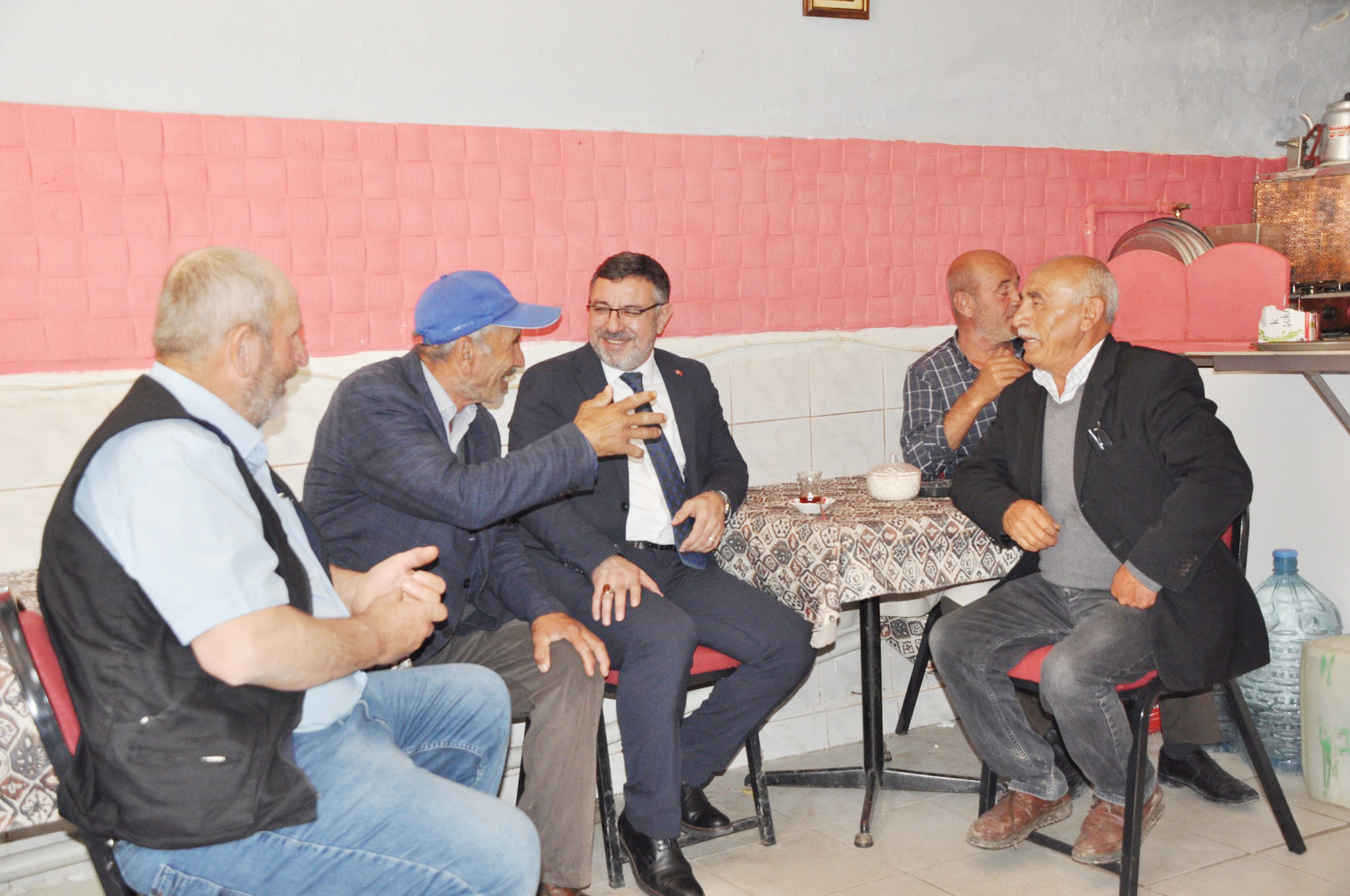 Yerköy Belediye Başkanı Av. Fatih Arslan, ilçede esnafları iş yerlerinde