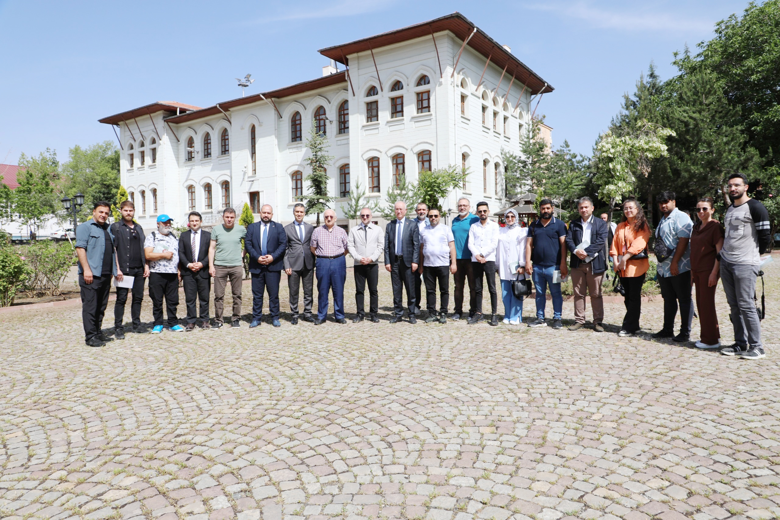 Yozgat Bozok Üniversitesi Rektörü Prof. Dr. Evren Yaşar, önemli gelişmelere