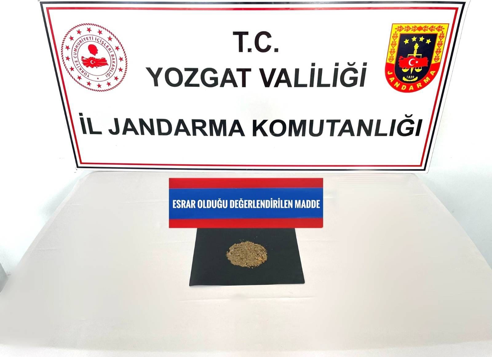 Yozgat İl Jandarma Komutanlığı ekipleri tarafından uyuşturucu madde kullanımı ve