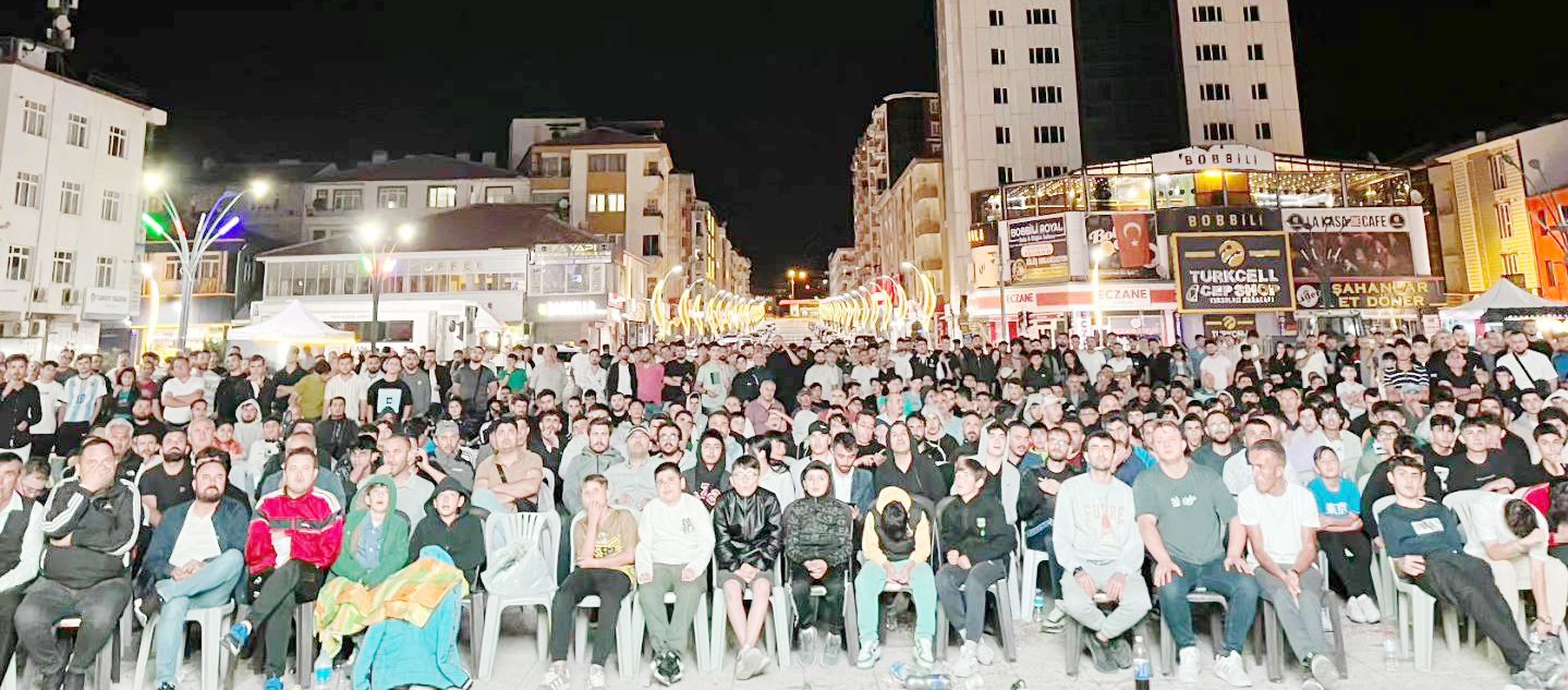Sorgun Belediye Başkanı Mustafa Erkut Ekinci, A Millî Takımının Avusturya