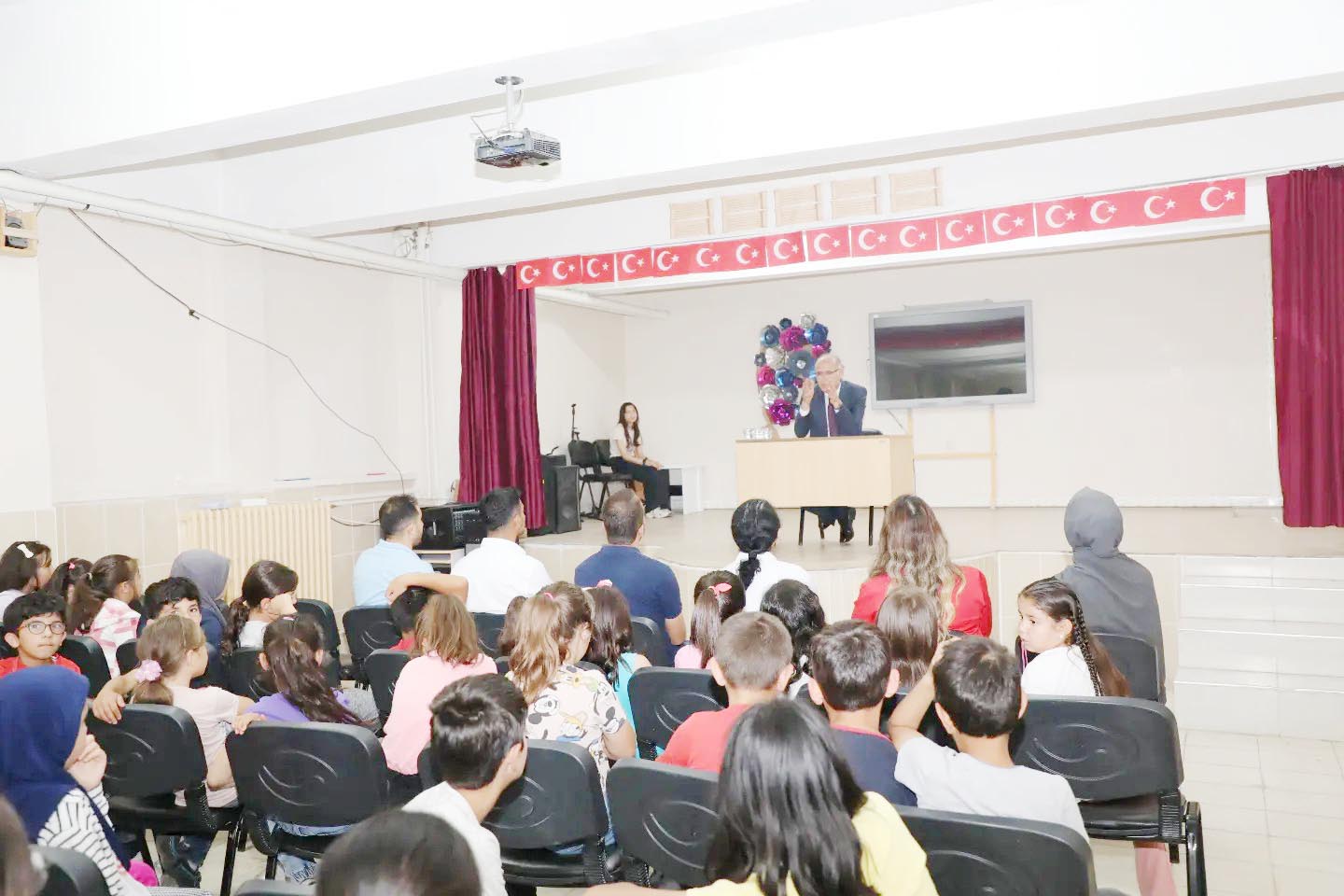 Çekerek Belediye Başkanı Üzeyir İnce, Bayındırhüyük Köyü İlköğretim Okulu tarafından