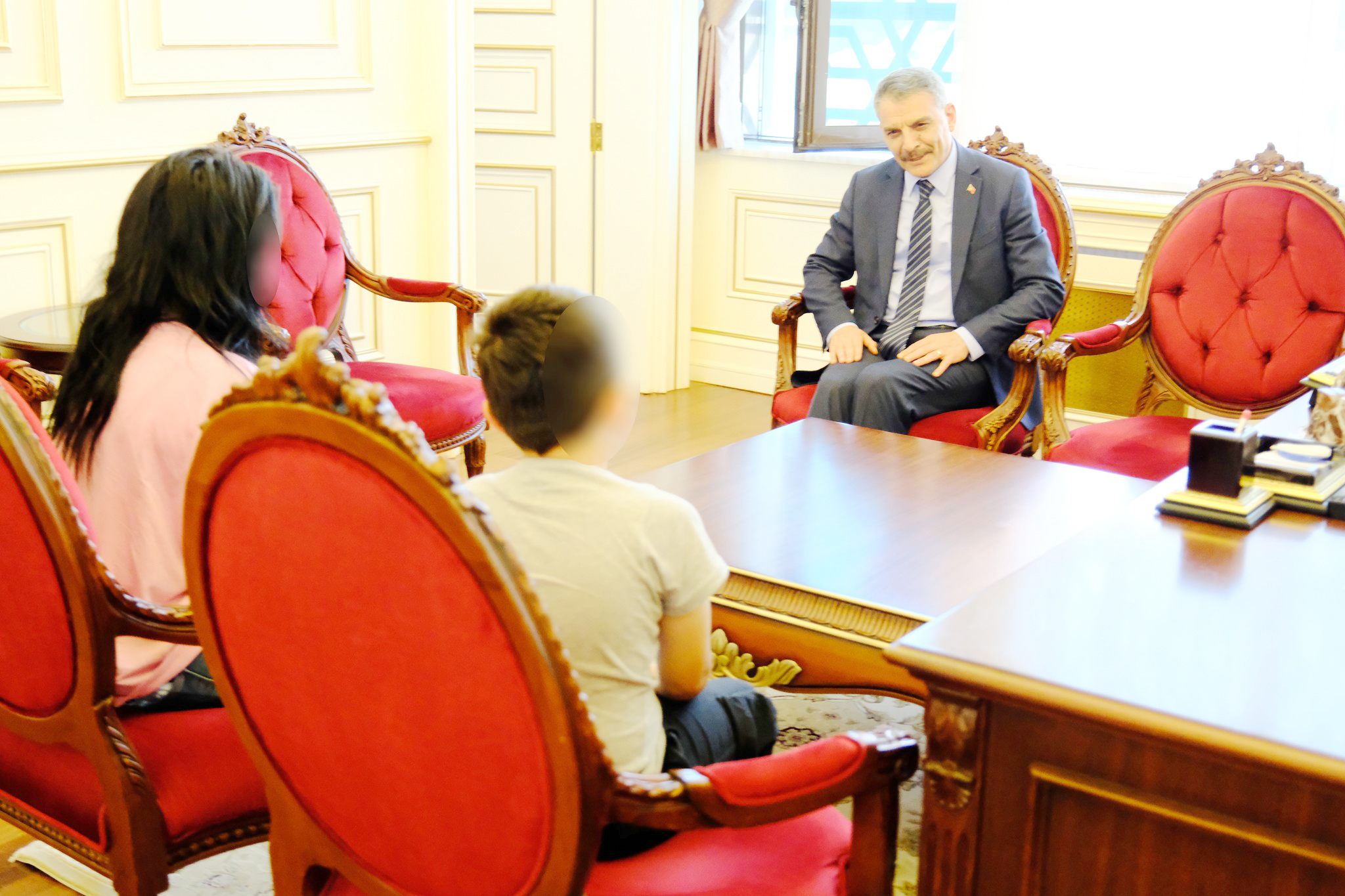 Yozgat Valisi Mehmet Ali Özkan, vatandaşların sorunlarını dinlemeye ve çözüm