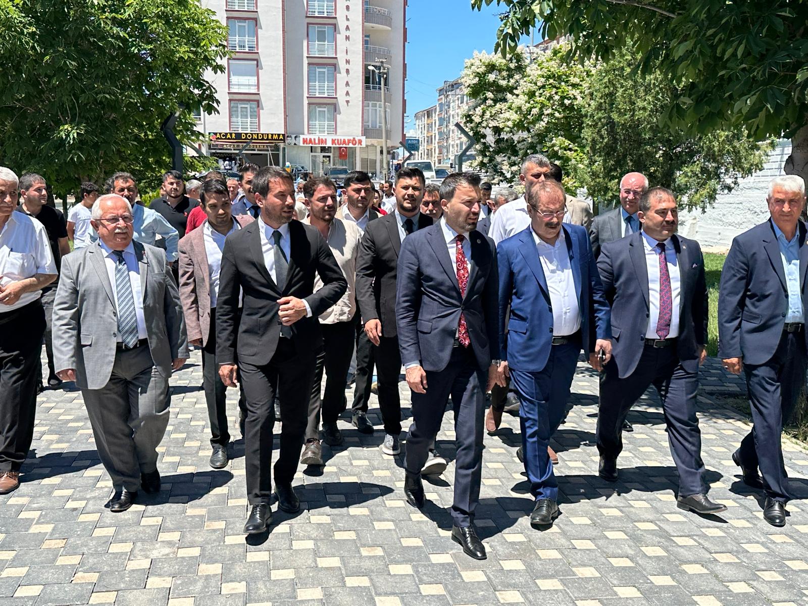 AK Parti Yozgat Milletvekili ve TESKOMB Genel Başkanı Abdulkadir Akgül,