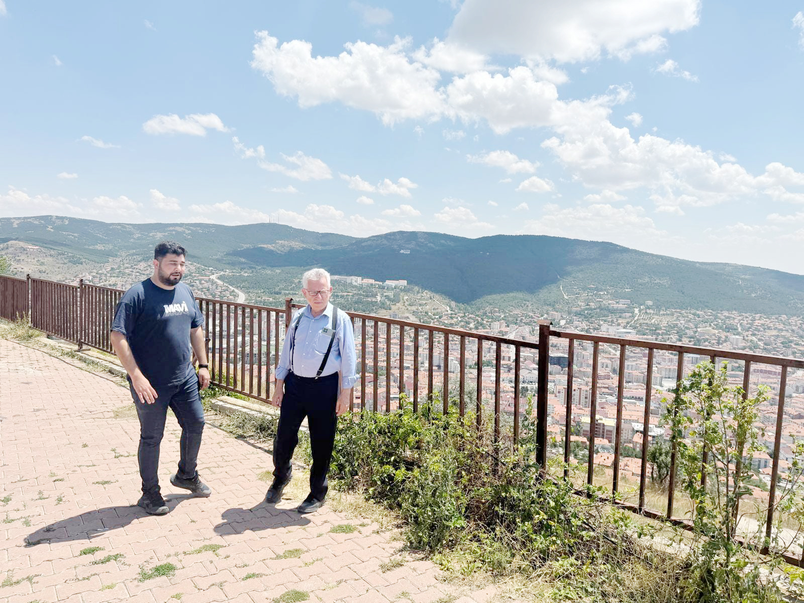 Yozgat Belediye Başkanı Kazım Arslan, Nohutlu Tepesi'nde yapılması planlanan Bungalov
