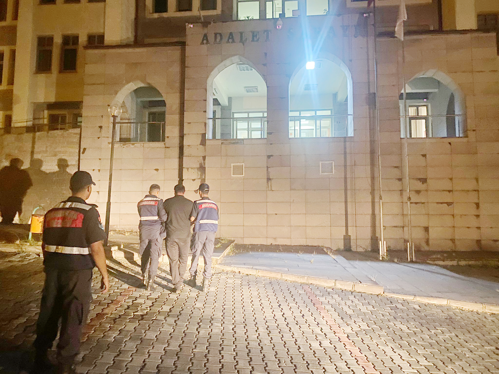 Yozgat İl Jandarma Komutanlığı ekiplerince; Akdağmadeni Açık cezaevinden firar eden