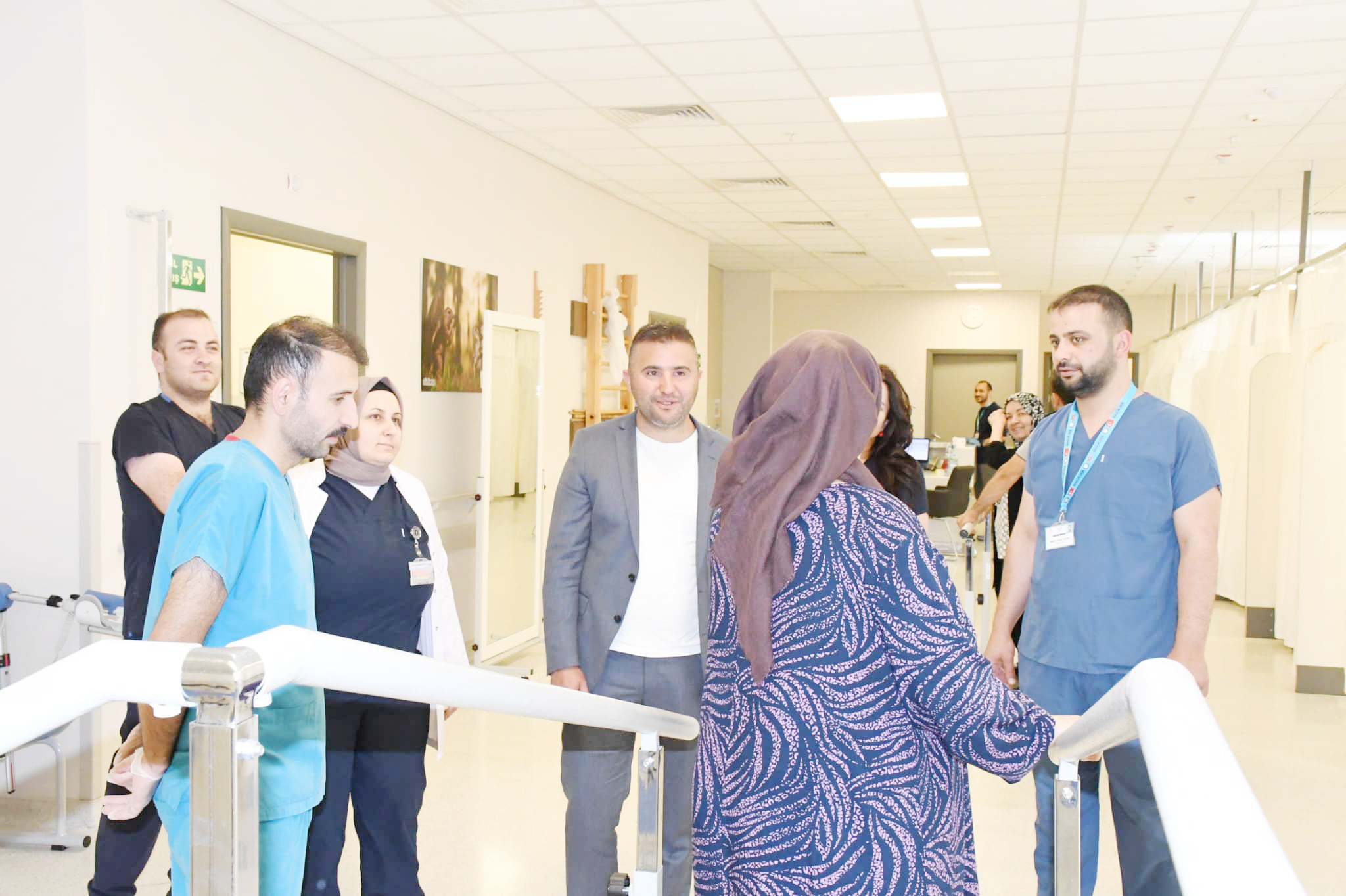 Yozgat Şehir Hastanesi Başhekimi Uz. Dr. Mustafa Kozan, idari ekibi