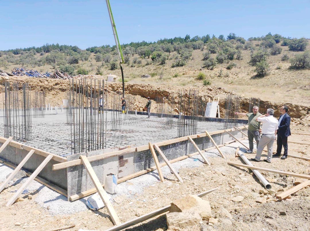 Yozgat İl Müftülüğü denetiminde yapılacak olan Küme Evleri Camii'nin temeli