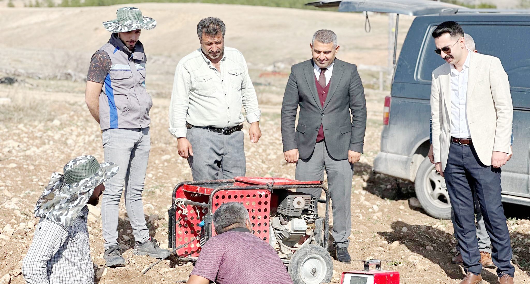 Aydıncık Kaymakamı Alperen Yıldırım, ilçede gerçekleştirilen yatırımları yerinde inceledi.