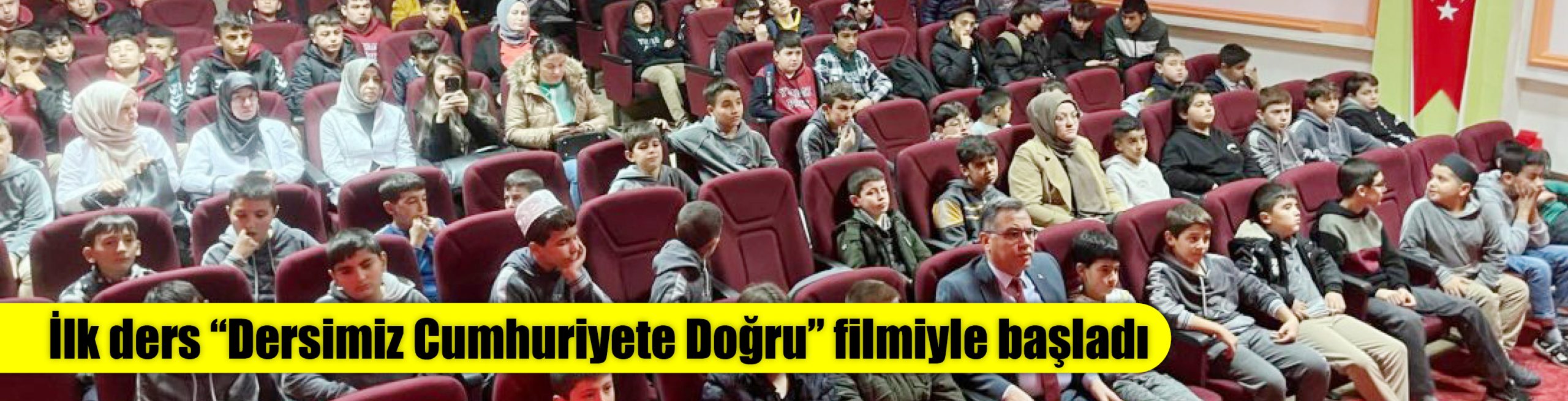 İlk ders “Dersimiz Cumhuriyete Doğru” filmiyle başladı