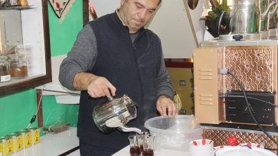 Yozgat’ta Gönülzade Çay Ocağı, hem lezzetli çayı hem de yardımlaşmayı