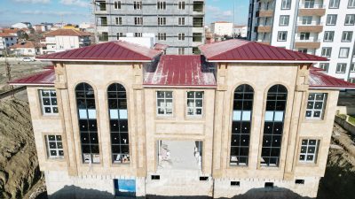 Yozgat Valisi Mehmet Ali Özkan, Boğazlıyan ilçesinde yapımı devam eden