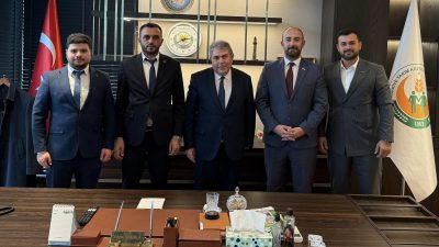 MÜSİAD Yozgat Şube Başkanı Erhan Uyar ve beraberindeki yönetim kurulu