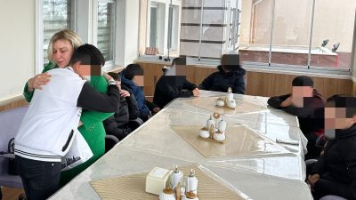 Yozgat Valisi Mehmet Ali Özkan’ın eşi Arzu Özkan, Sevgi Evleri