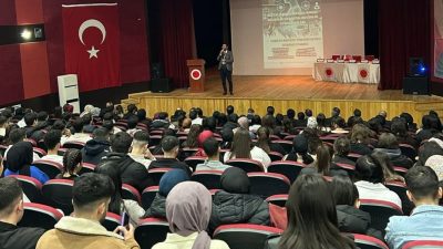 Yozgat Bozok Üniversitesinde Meslek Yüksekokullarında Öğrenci Panelleri düzenlendi.