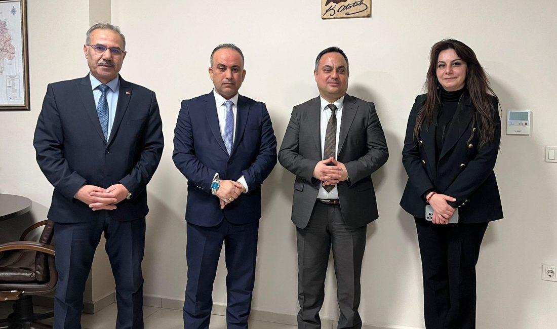 Yozgat Aile ve Sosyal Hizmetler İl Müdürü Arif Topal beraberinde