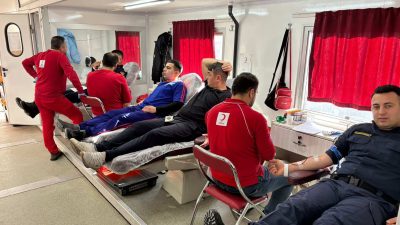 Boğazlıyan İlçe Jandarma Komutanlığı personeli, "Birbirimize Candan Bağlıyız" sloganıyla düzenlenen