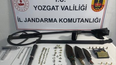 Yerköy’de define araması yapmaya çalışan 5 şüpheli yakalandı.  Şüphelilerin