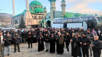 Yozgat’tan Umre ibadetlerini yerine getirmek üzere yola çıkacak umre yolcuları