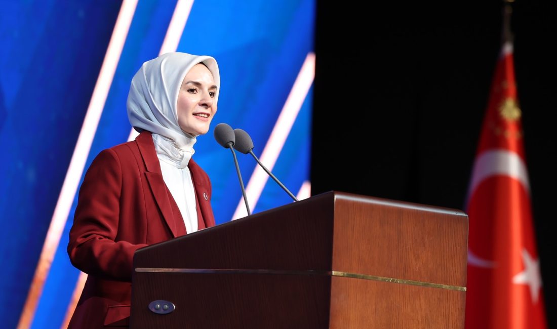 Aile ve Sosyal Hizmetler Bakanı Mahinur Özdemir Göktaş, çocuklara yönelik