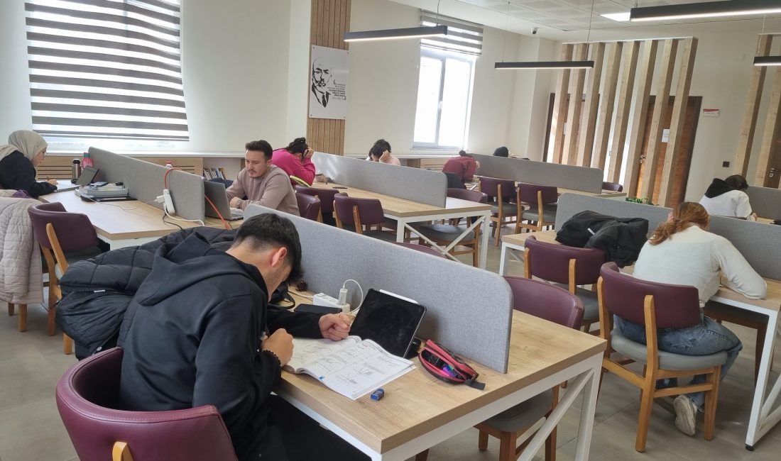 Yozgat Valisi Mehmet Ali Özkan, her ilçeye kazandırılan modern kütüphanelerin,