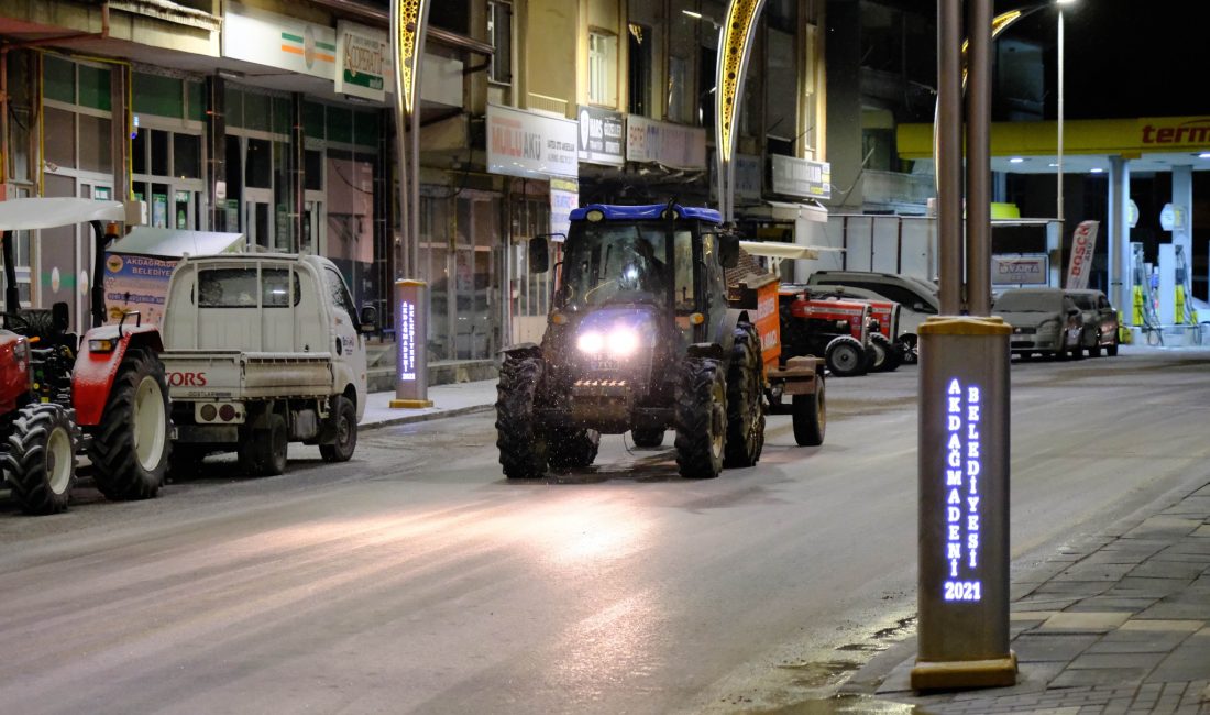 Akdağmadeni Belediye Başkanı Nezih Yalçın, ilçede gün boyunca etkili olan