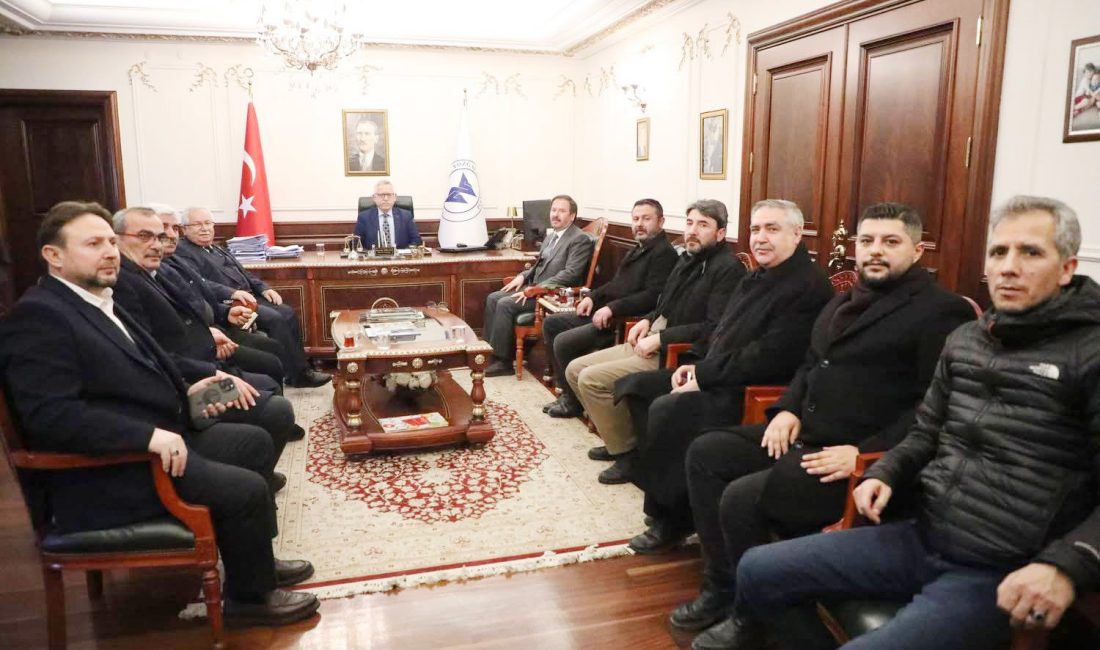 AK Parti Yozgat İl Başkanı Av. Hasan Kandemir, beraberinde İl