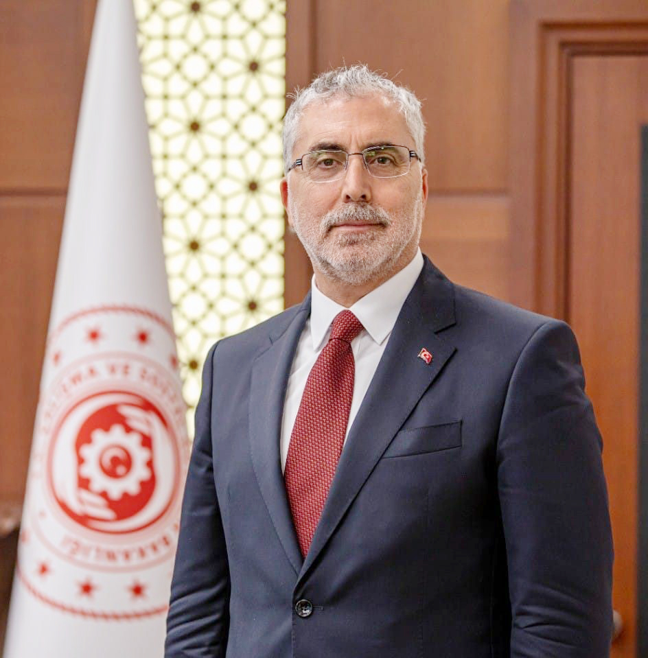 Çalışma ve Sosyal Güvenlik Bakanı Vedat Işıkhan, sosyal medya hesabı