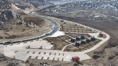 Çekerek Belediye Başkanı Av. Üzeyir İnce, ilçedeki rafting parkurunda peyzaj