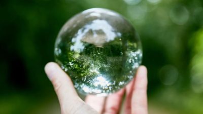 Cemre, halk inanışına göre baharın gelişini müjdeleyen önemli bir doğa