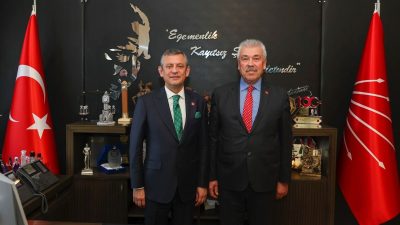 Cumhuriyet Halk Partisi (CHP) Yozgat İl Başkanı Abdullah Yaşar ve