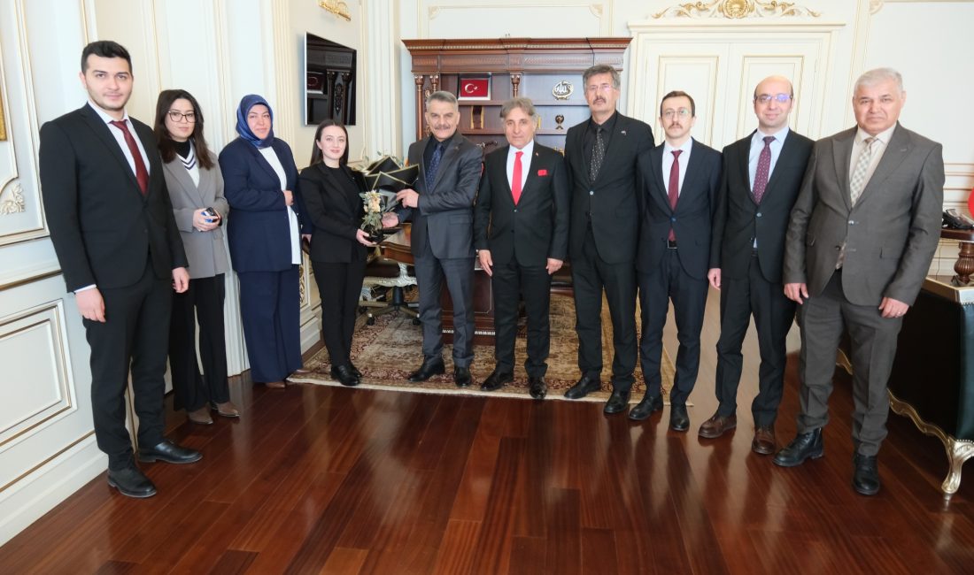 Yozgat’ta 36. Vergi Haftası dolayısıyla İl Defterdarı Osman Kocaş ve